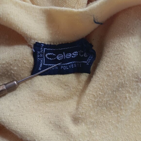 Vintage Women's Medium Top Celeste Yellow V-Neck Terry Cloth Mom Embroidered 80s - Picture 6 of 6